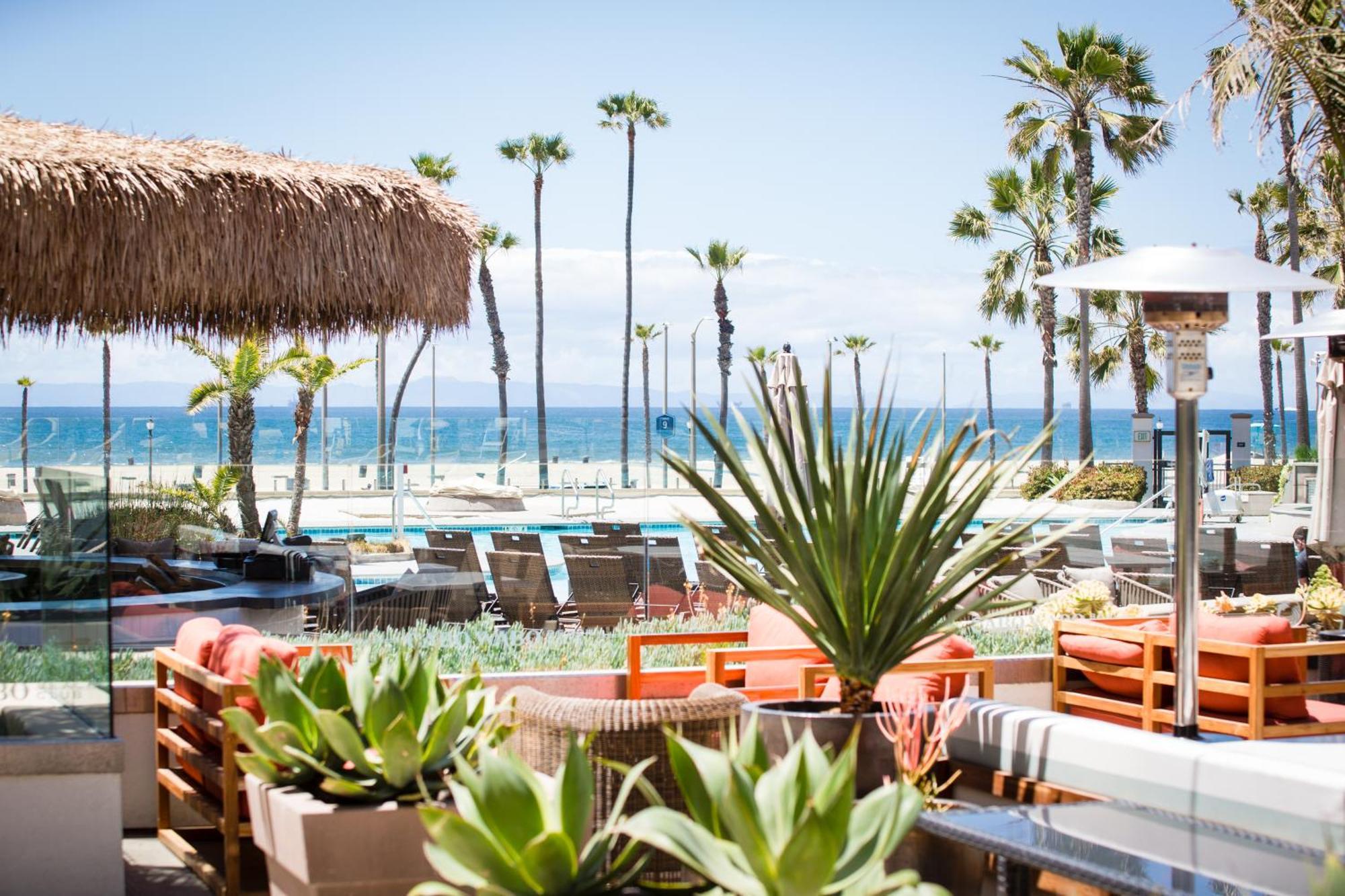 The Waterfront Beach Resort, A Hilton Hotel Huntington Beach Exterior photo