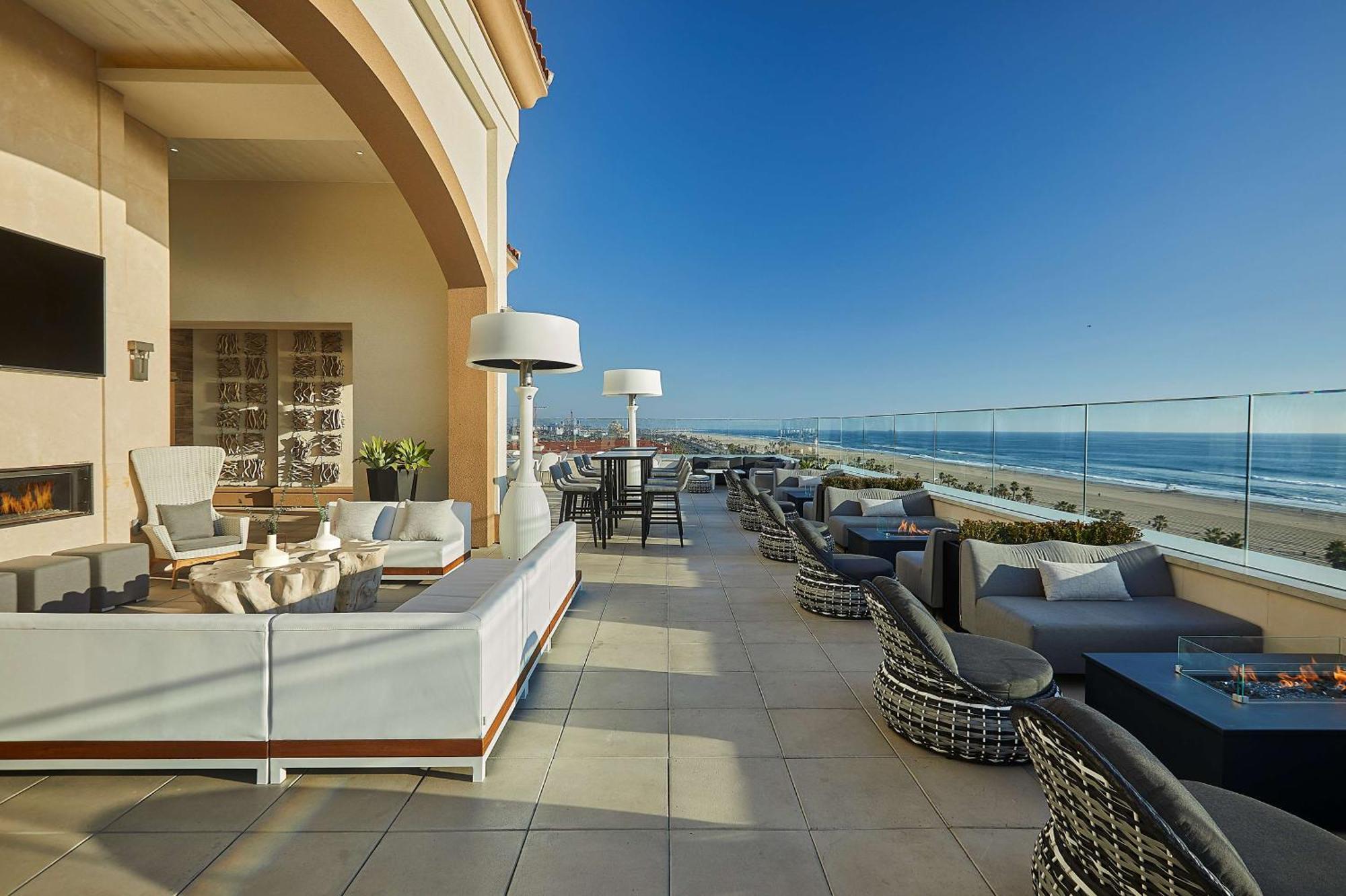 The Waterfront Beach Resort, A Hilton Hotel Huntington Beach Exterior photo